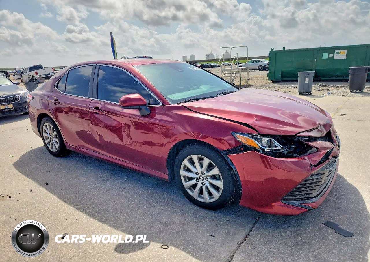 2020 Toyota Camry Le VIN:4T1C11AK7LU362917 - 4