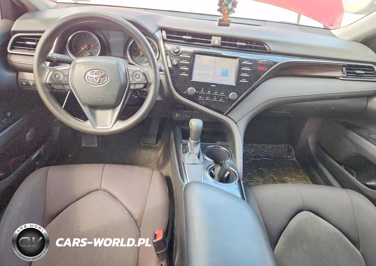2020 Toyota Camry Le VIN:4T1C11AK7LU362917 - 8