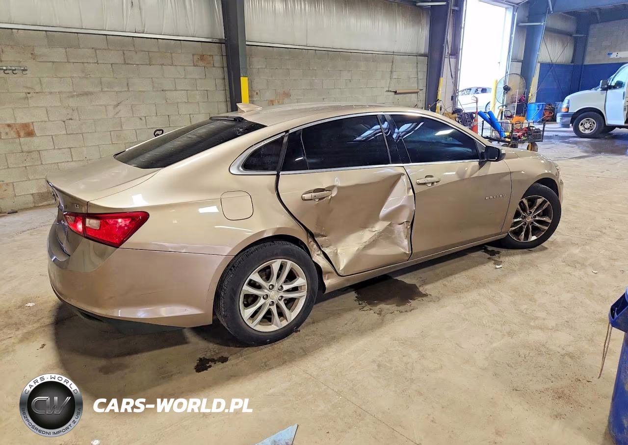 2018 Chevrolet Malibu Lt VIN:1G1ZD5ST1JF124429 - 3