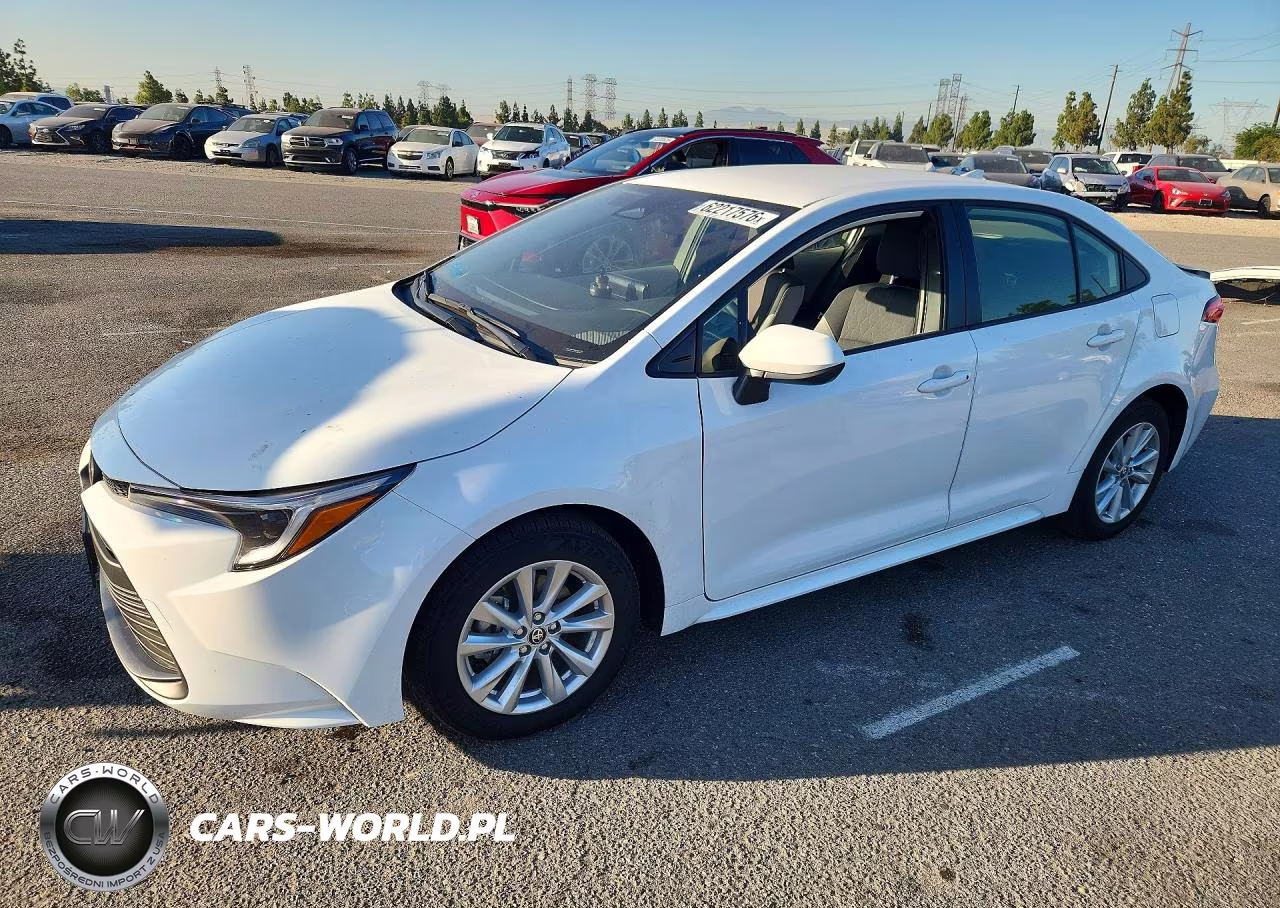 2026 Toyota Corolla Hybrid Le – zdjęcie 1 z 12