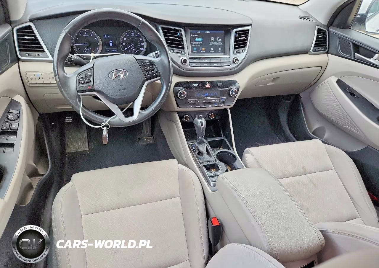 2018 Hyundai Tucson Value VIN:KM8J33A23JU806255 - 8