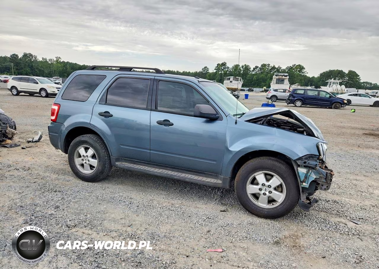 2010 Ford Escape Xlt VIN:1FMCU0D72AKA34158 - 4