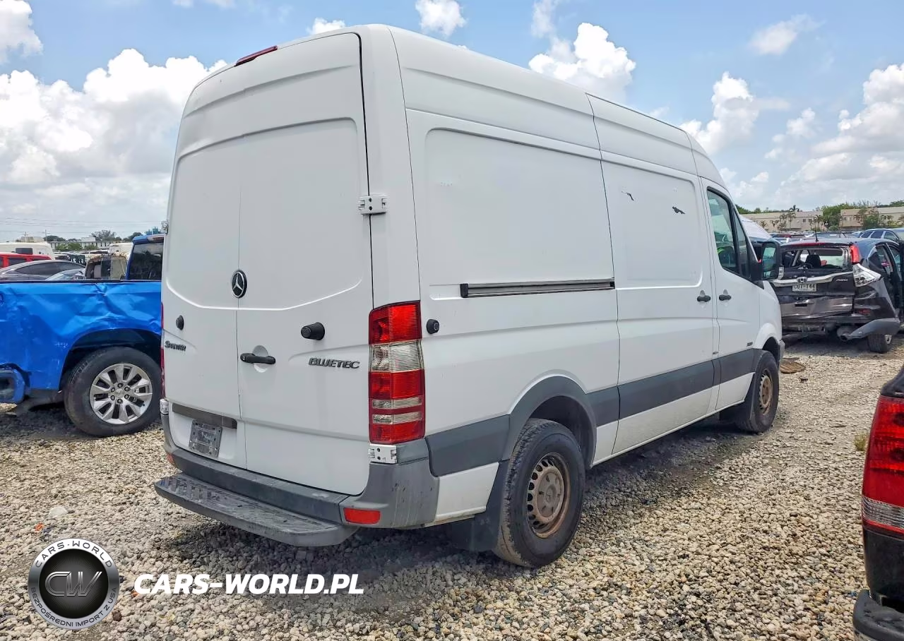 2012 Mercedes-Benz Sprinter 2500 VIN:WD3PE7CC7C5653151 - 3