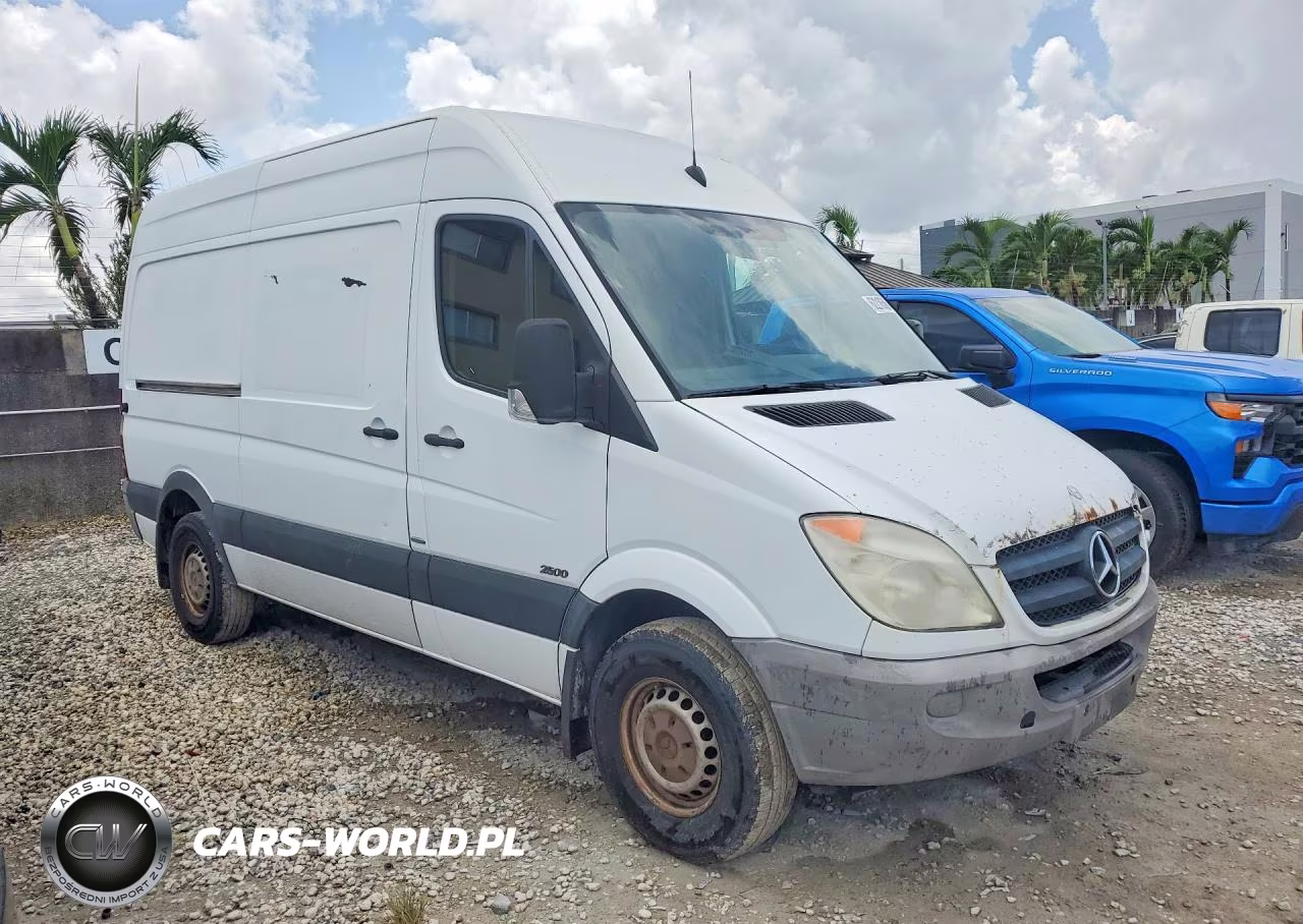2012 Mercedes-Benz Sprinter 2500 VIN:WD3PE7CC7C5653151 - 4