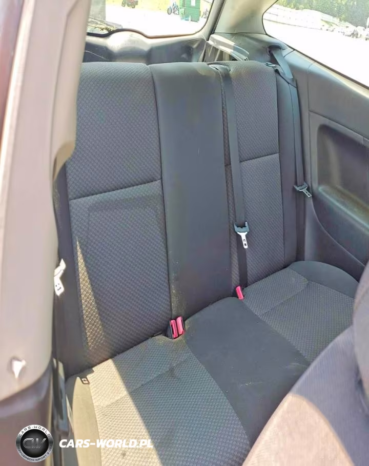 2006 Ford Focus Zx3 VIN:1FAFP31N36W239930 - 10