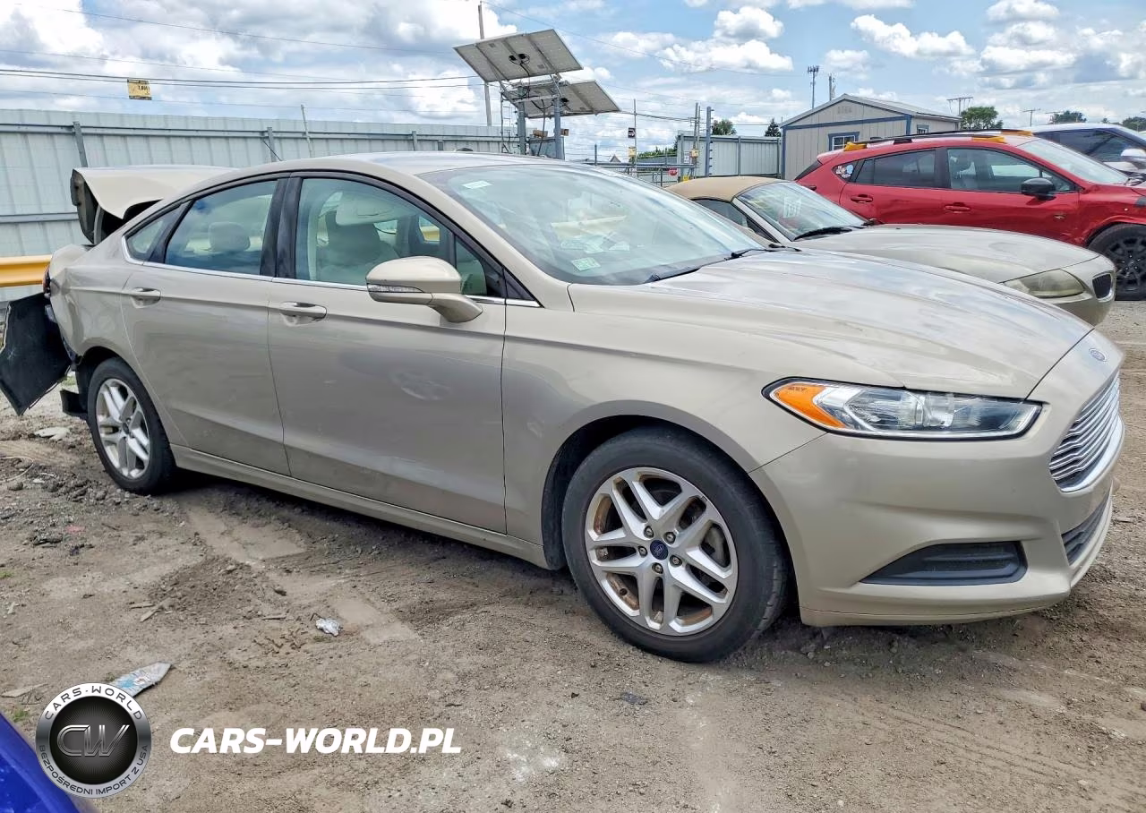 2015 Ford Fusion Se VIN:3FA6P0H75FR274736 - 4
