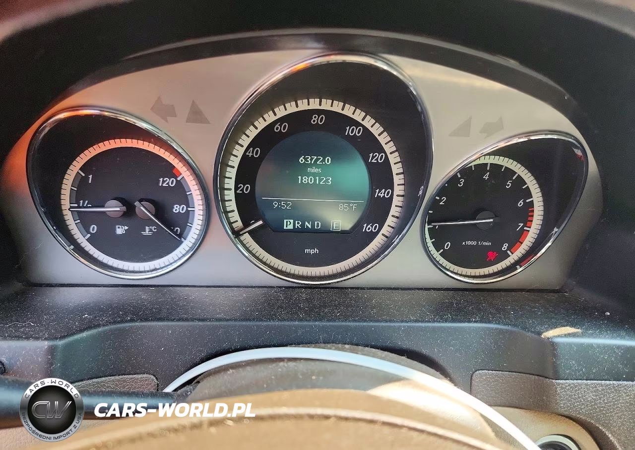2011 Mercedes-Benz C 300 VIN:WDDGF5EB2BF638762 - 9