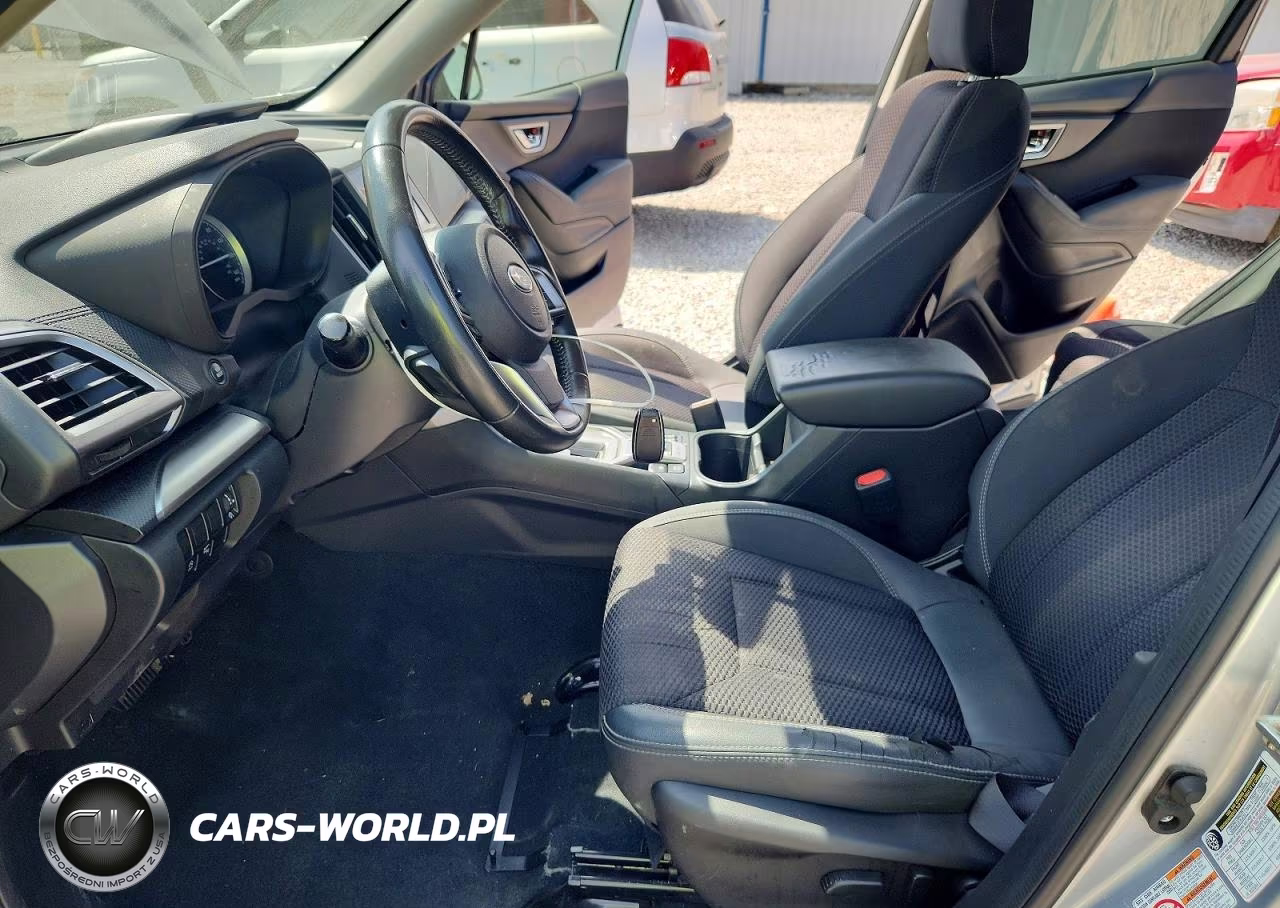 2020 Subaru Forester Premium VIN:JF2SKAJCXLH493517 - 7