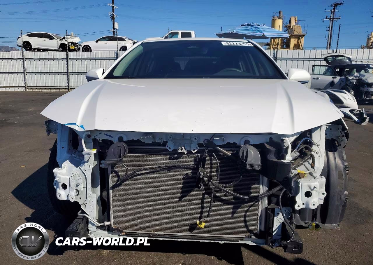 2025 Toyota Camry Le VIN:4T1DAACK9SU561922 - 5