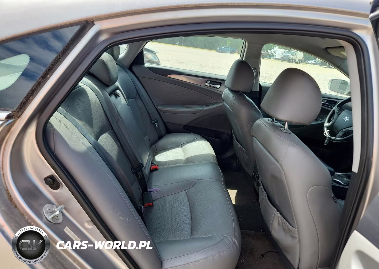 2013 Hyundai Sonata Hybrid VIN:KMHEC4A47DA083251 - 10