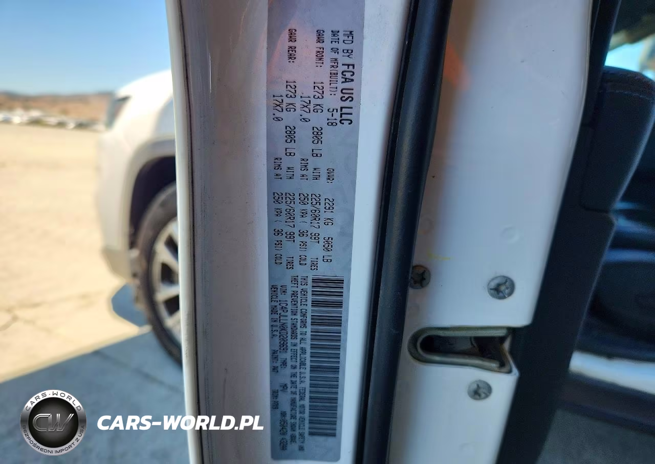 2019 Jeep Cherokee Latitude Plus VIN:1C4PJLLN0KD209691 - 12
