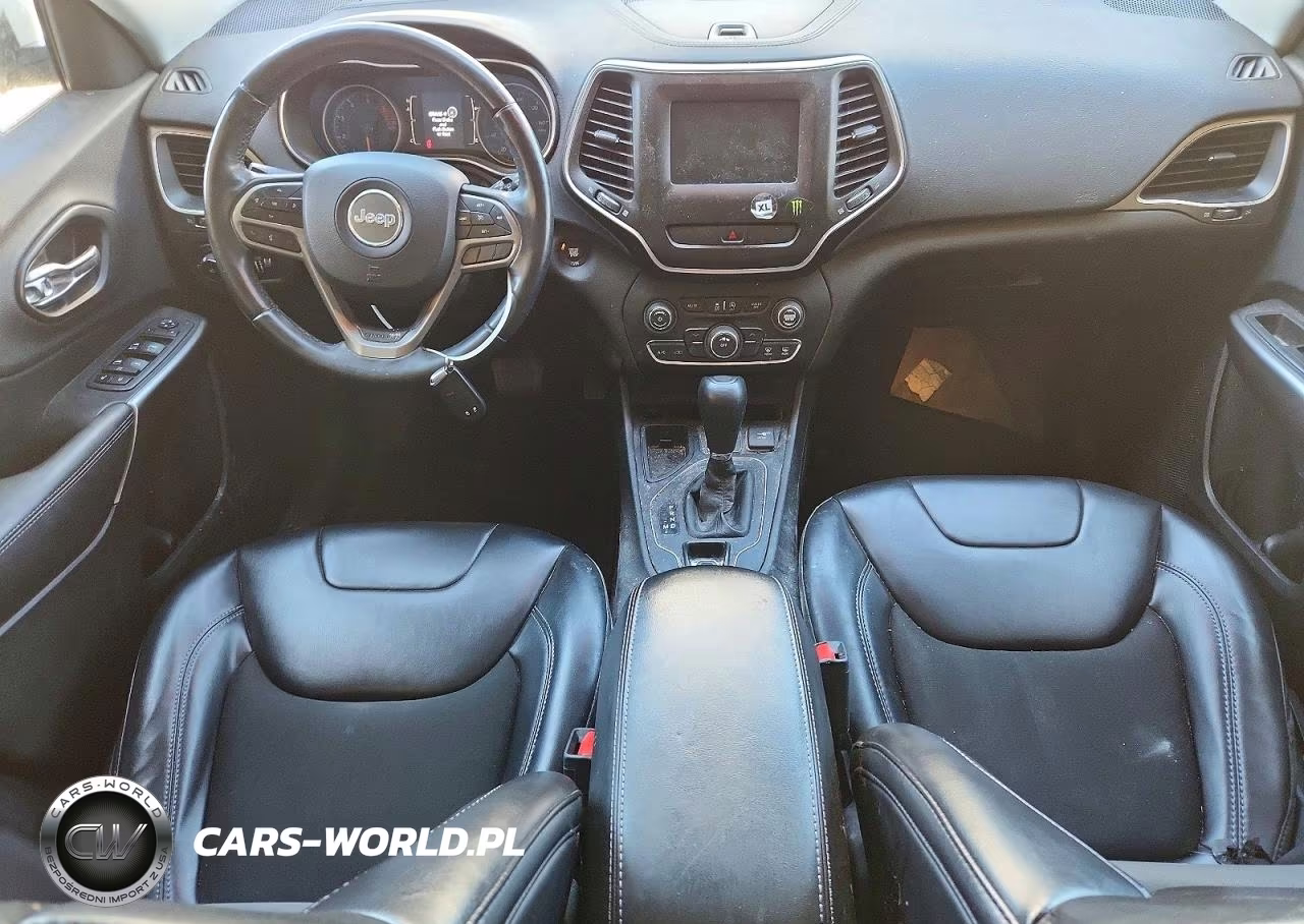 2019 Jeep Cherokee Latitude Plus VIN:1C4PJLLN0KD209691 - 8