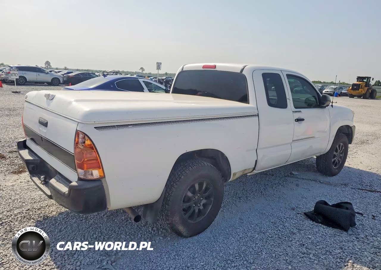 2015 Toyota Tacoma Base VIN:5TFTX4CN9FX054131 - 3