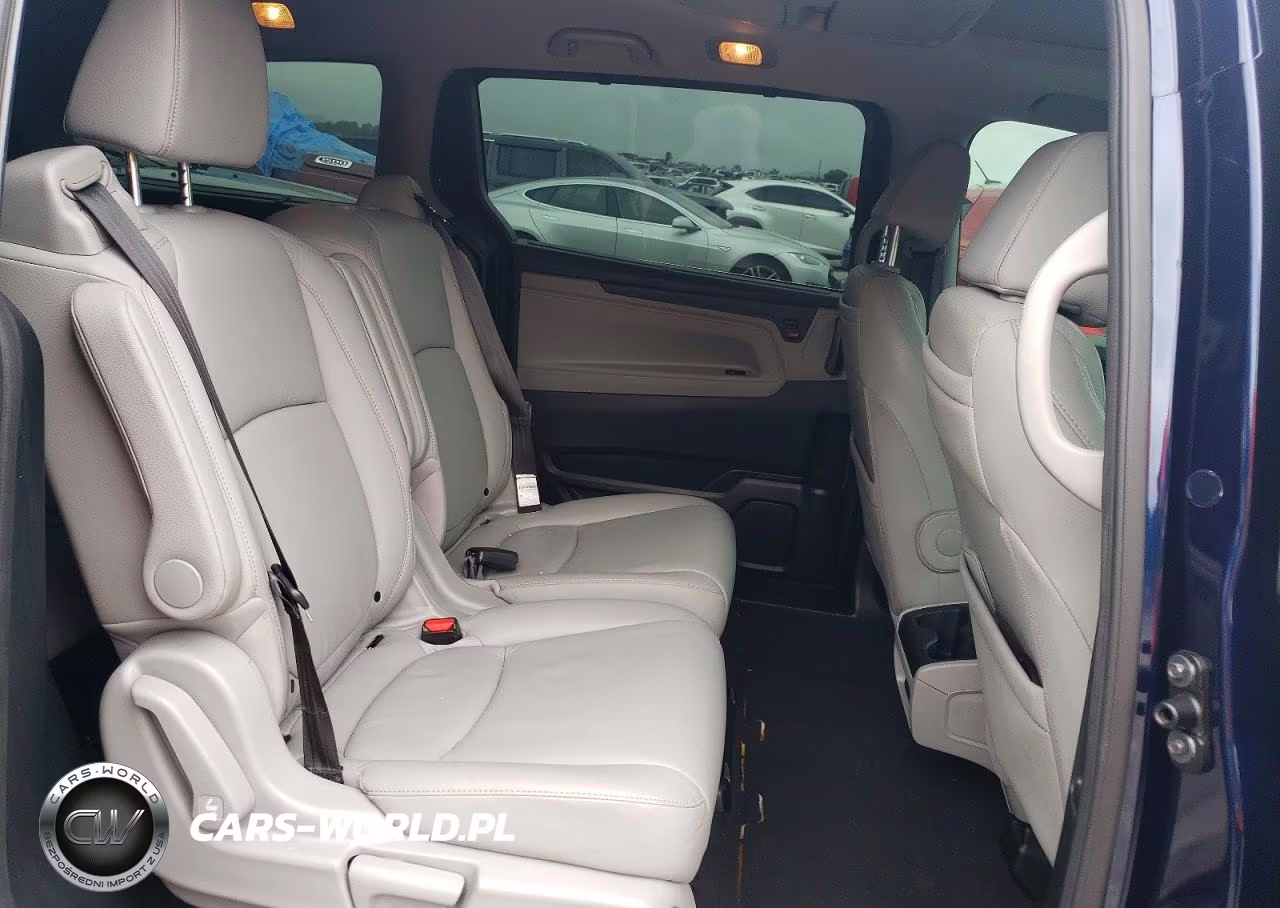 2019 Honda Odyssey Touring VIN:5FNRL6H8XKB118394 - 11