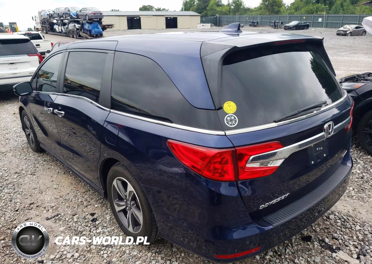 2019 Honda Odyssey Touring VIN:5FNRL6H8XKB118394 - 2