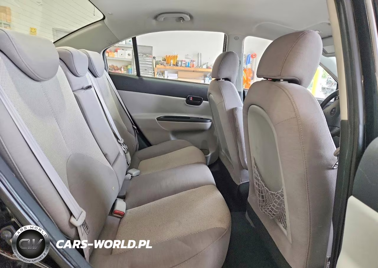 2009 Hyundai Accent Gls VIN:KMHCN46C49U333083 - 10