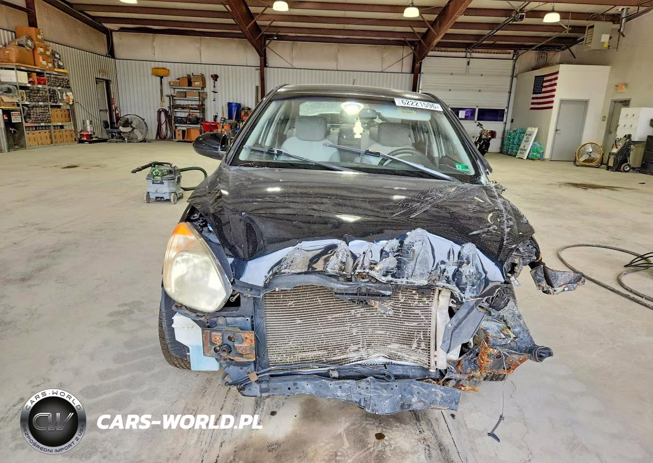 2009 Hyundai Accent Gls VIN:KMHCN46C49U333083 - 5