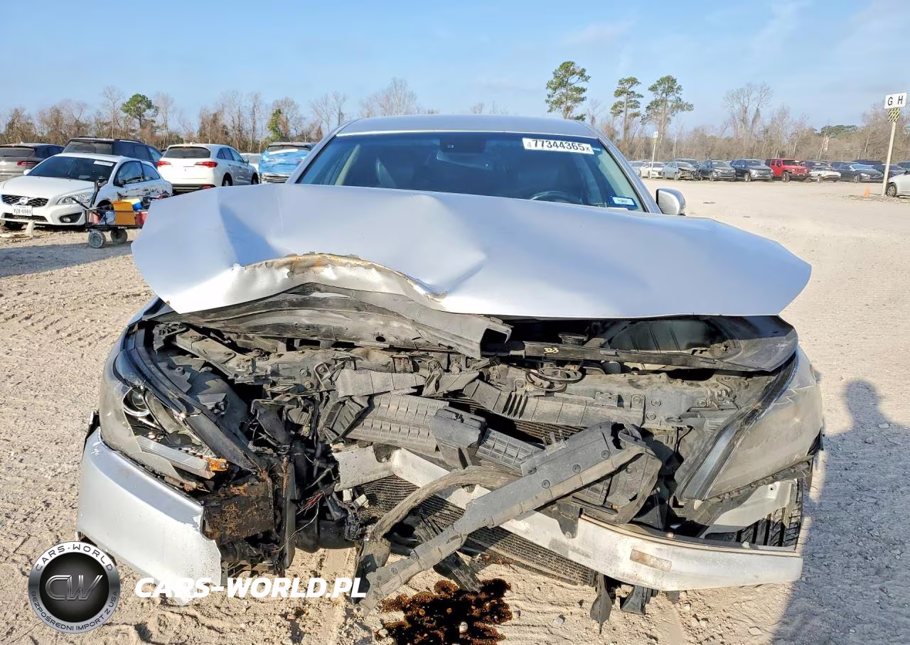2015 Hyundai Genesis 3.8L VIN:KMHGN4JE6FU041246 - 5