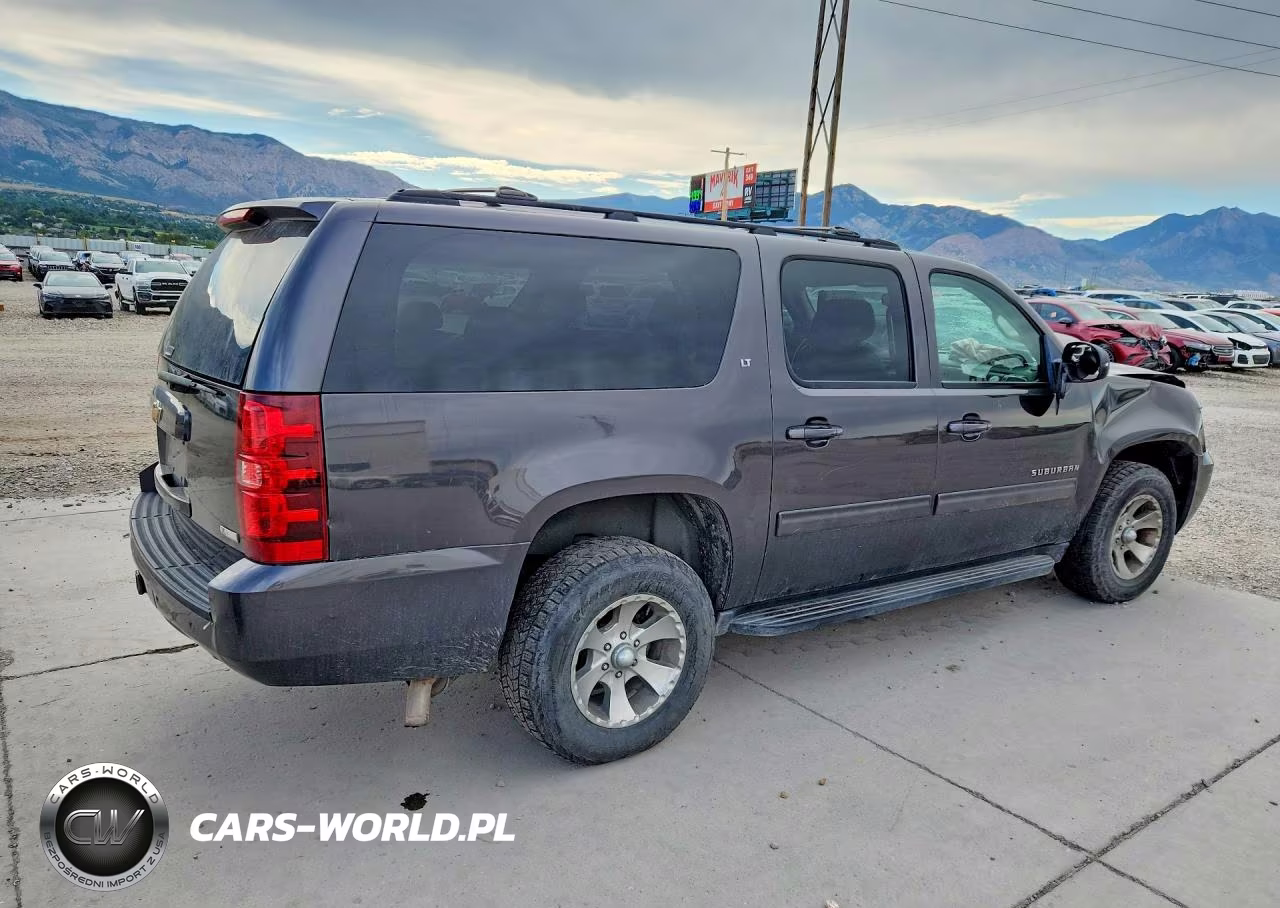 2010 Chevrolet Suburban K1500 Lt VIN:1GNUKJE39AR158121 - 3