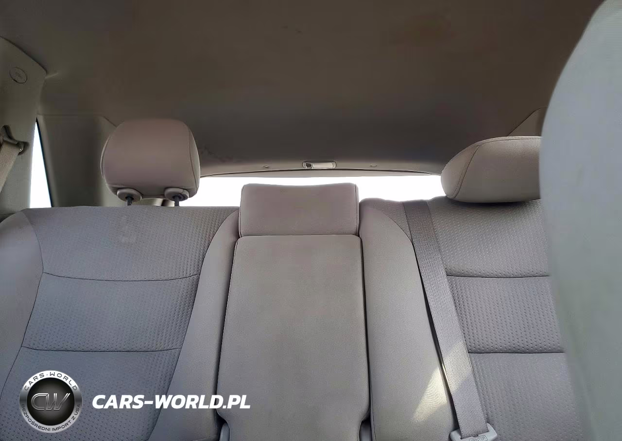 2011 Kia Sorento Lx VIN:5XYKT3A16BG039486 - 10