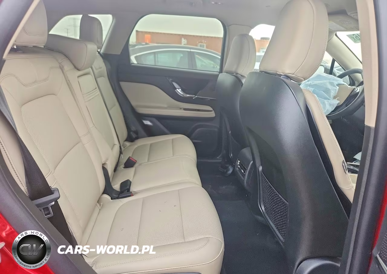 2025 Lincoln Corsair Premiere VIN:5LMCJ1DA8SUL14499 - 10