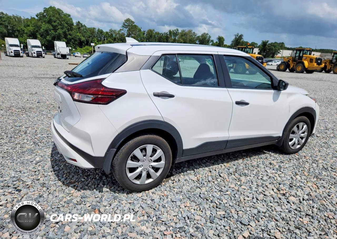 2025 Nissan Kicks Play S VIN:3N1CP5BV1SL482856 - 3