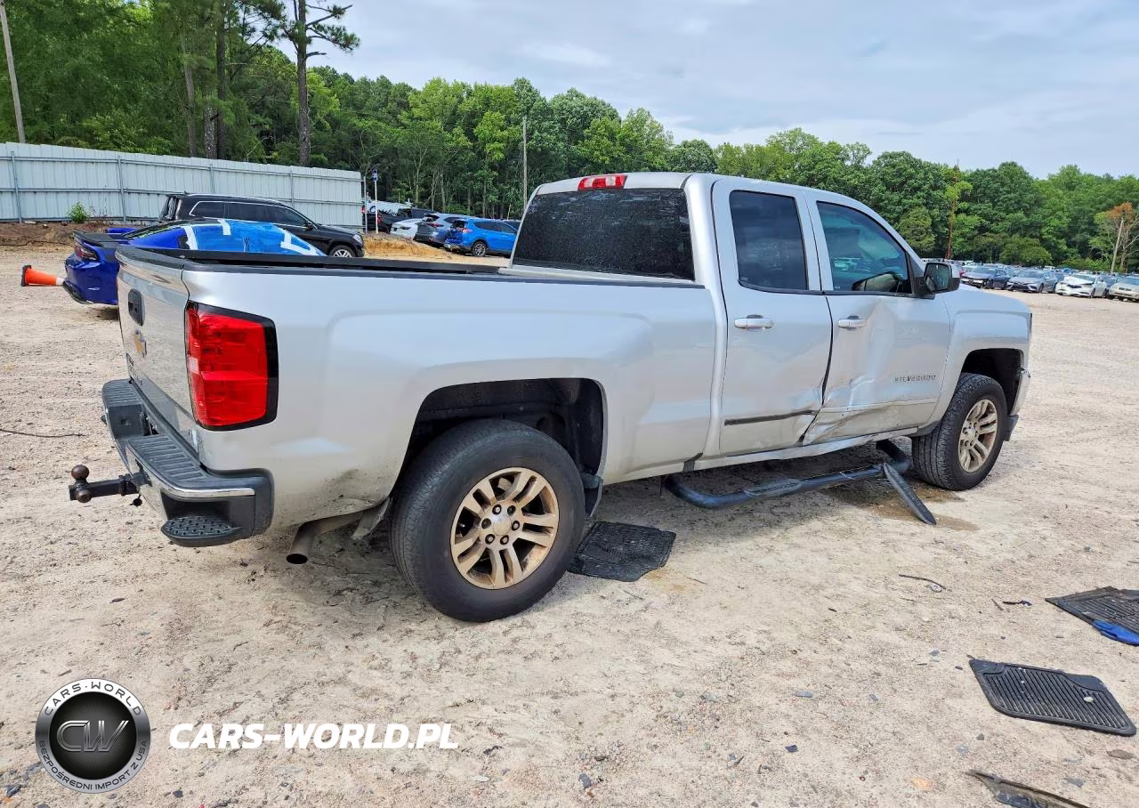 2017 Chevrolet Silverado C1500 Lt VIN:1GCRCREC5HZ284738 - 3