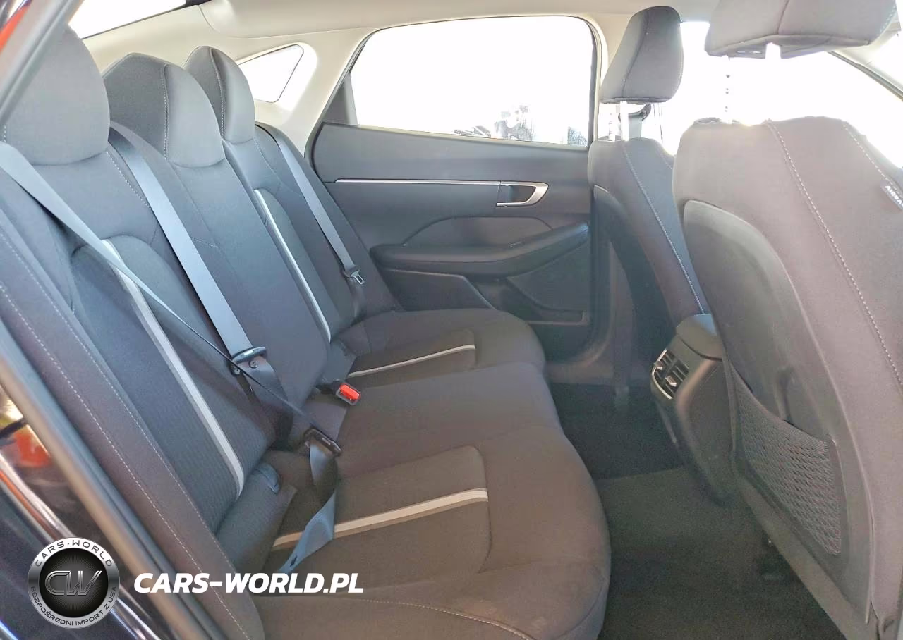 2026 Hyundai Sonata Hybrid Blue VIN:KMHL24JJ9TA155274 - 10