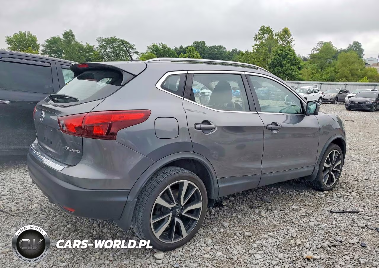 2018 Nissan Rogue Sport Sl VIN:JN1BJ1CR4JW600866 - 3