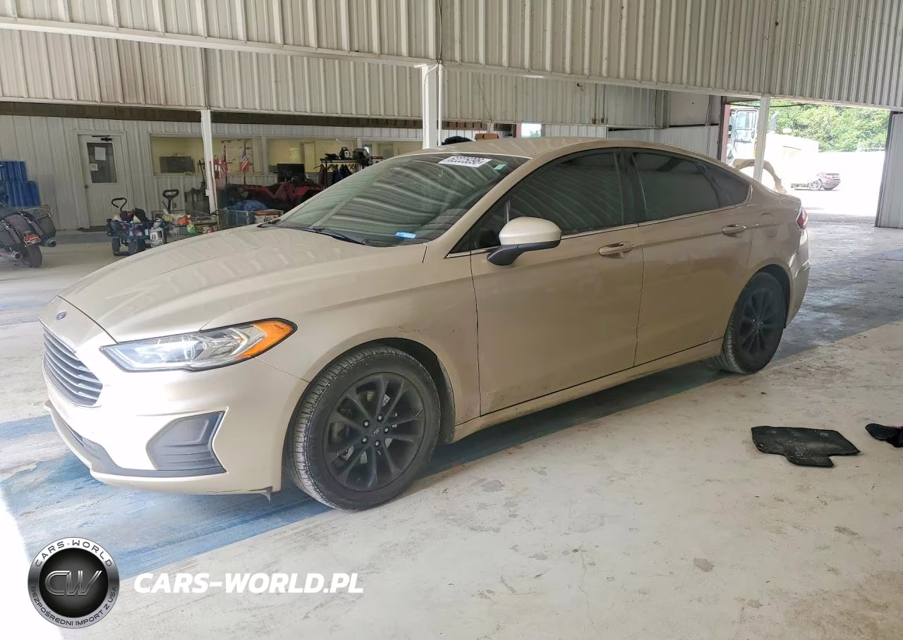 2019 Ford Fusion Se – zdjęcie 1 z 12
