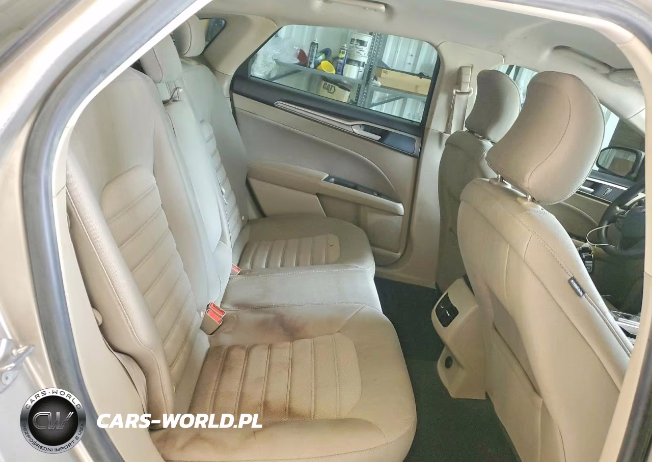 2019 Ford Fusion Se VIN:3FA6P0HD7KR203554 - 10