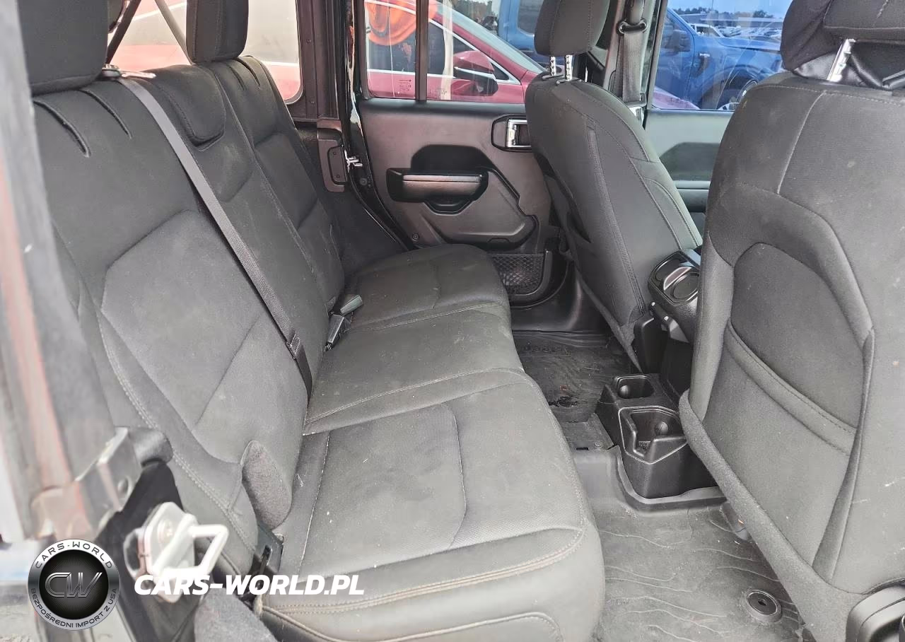 2021 Jeep Wrangler Unlimited Sport VIN:1C4HJXDN2MW746600 - 10