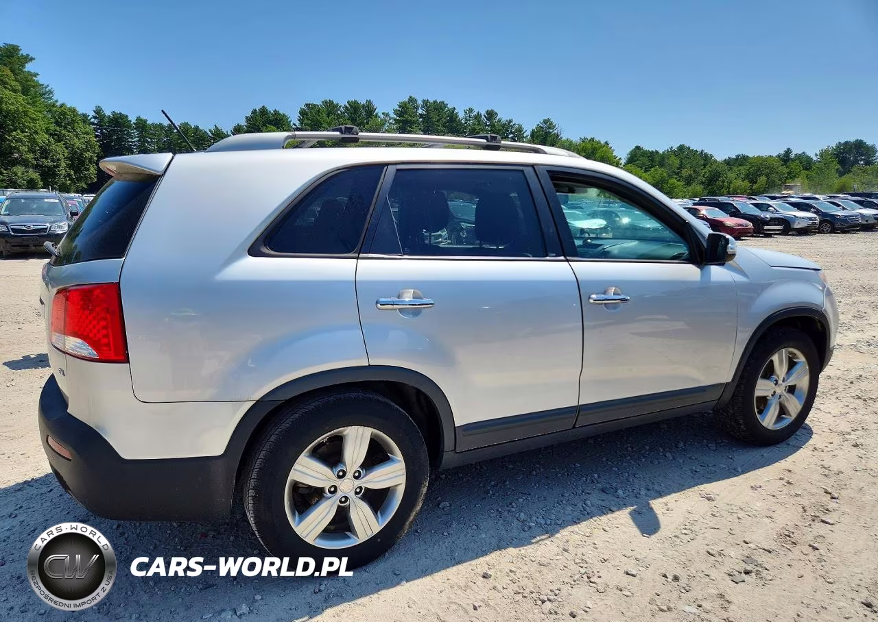 2012 Kia Sorento Ex VIN:5XYKU3A68CG307349 - 3