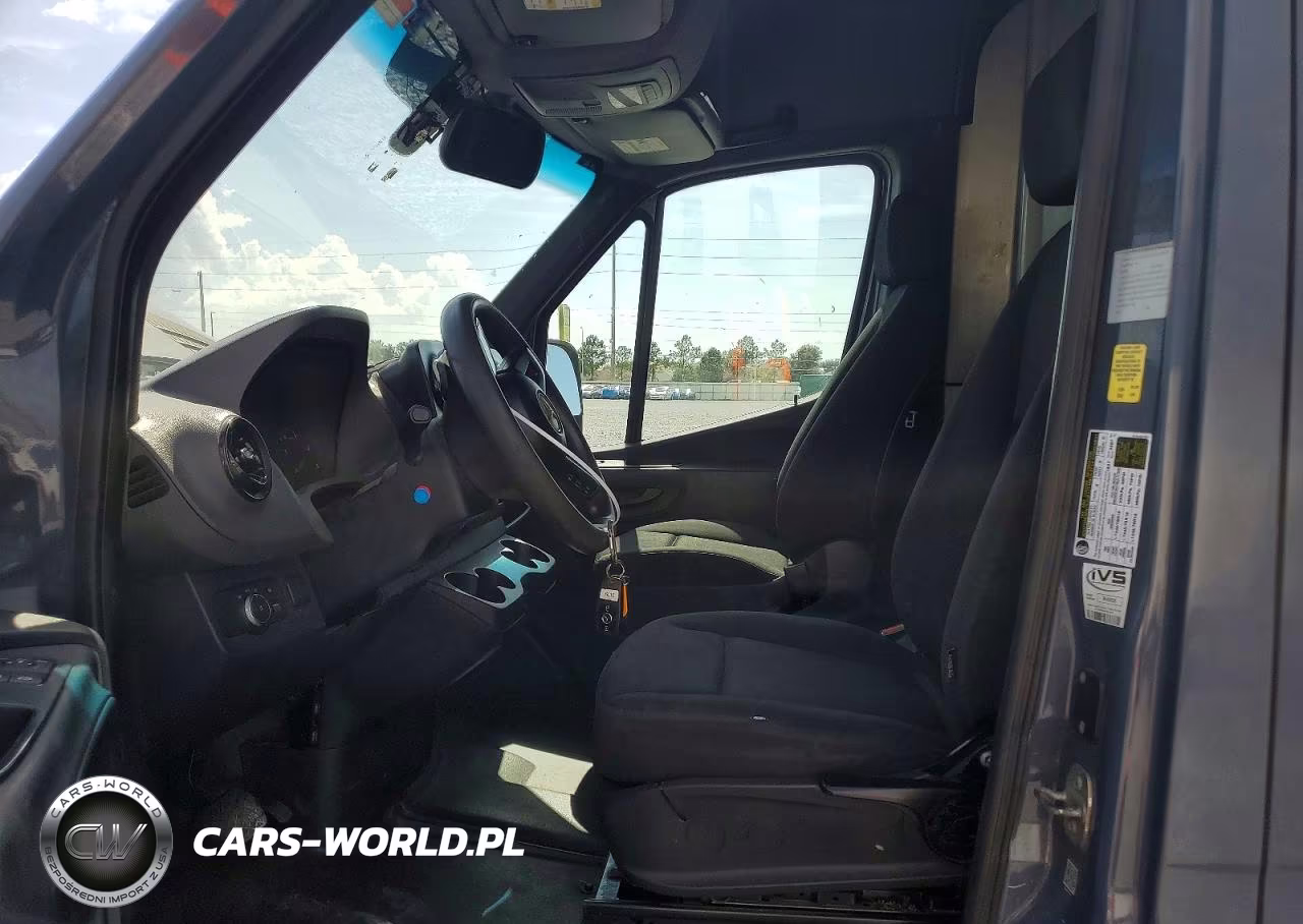 2019 Mercedes-Benz Sprinter 2500-3500 VIN:WD4PF1CD5KP124671 - 7