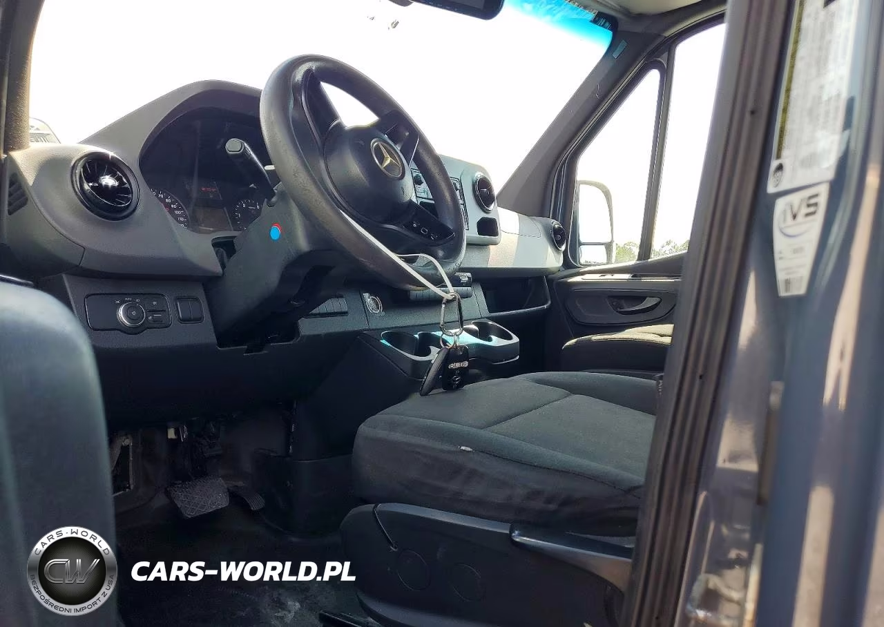 2019 Mercedes-Benz Sprinter 2500-3500 VIN:WD4PF1CD5KP124671 - 8