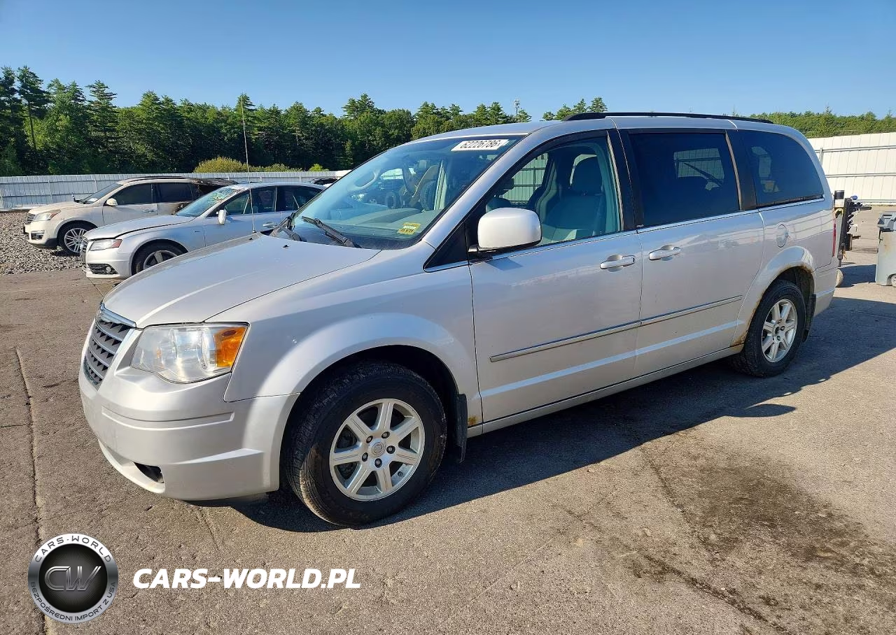 2010 Chrysler Town & Country Touring