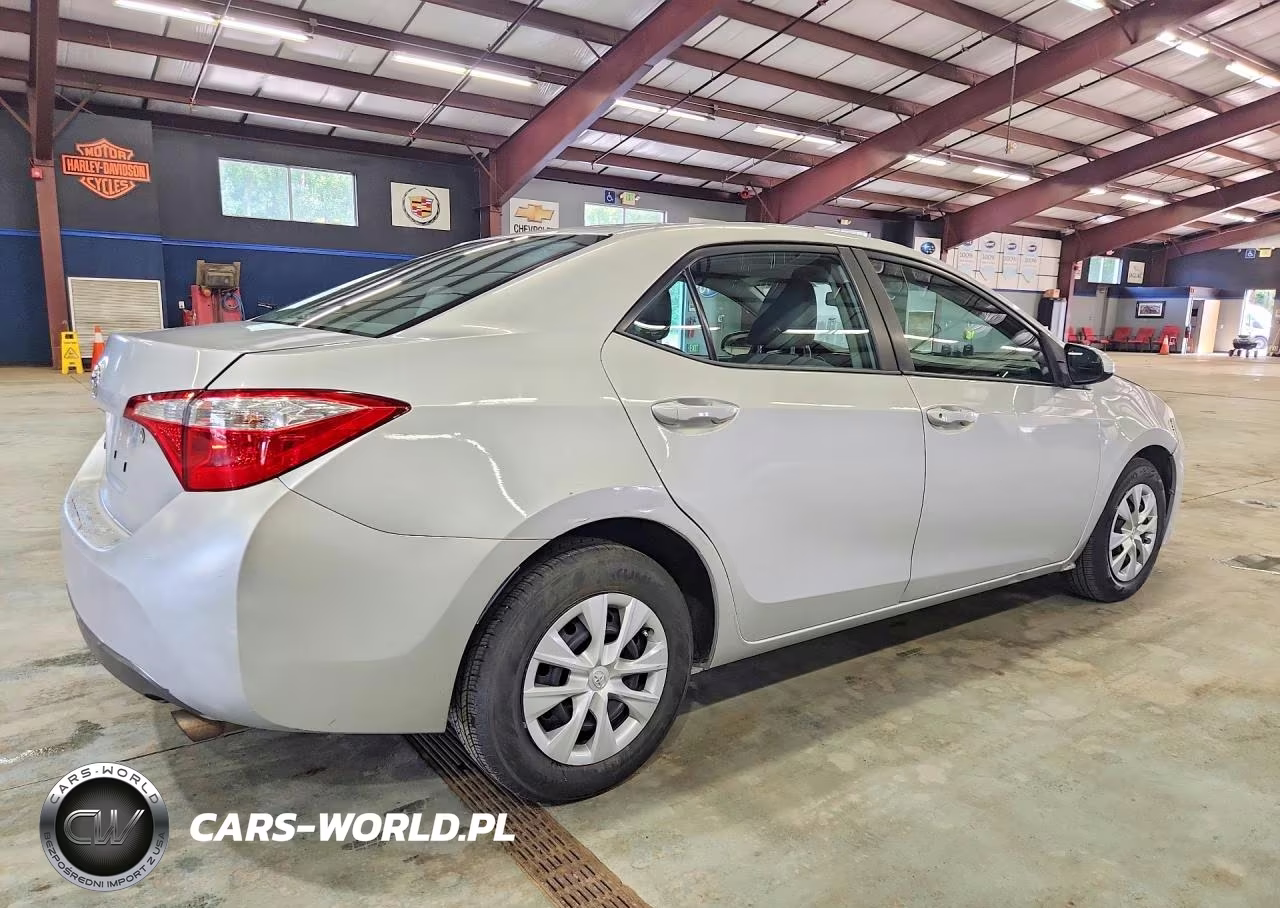 2015 Toyota Corolla L VIN:2T1BURHE5FC340938 - 3