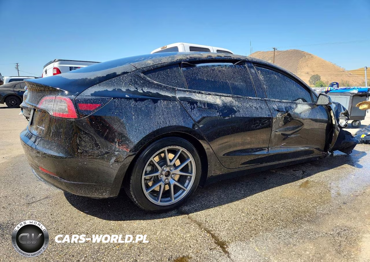 2022 Tesla Model 3 VIN:5YJ3E1EB2NF207755 - 3