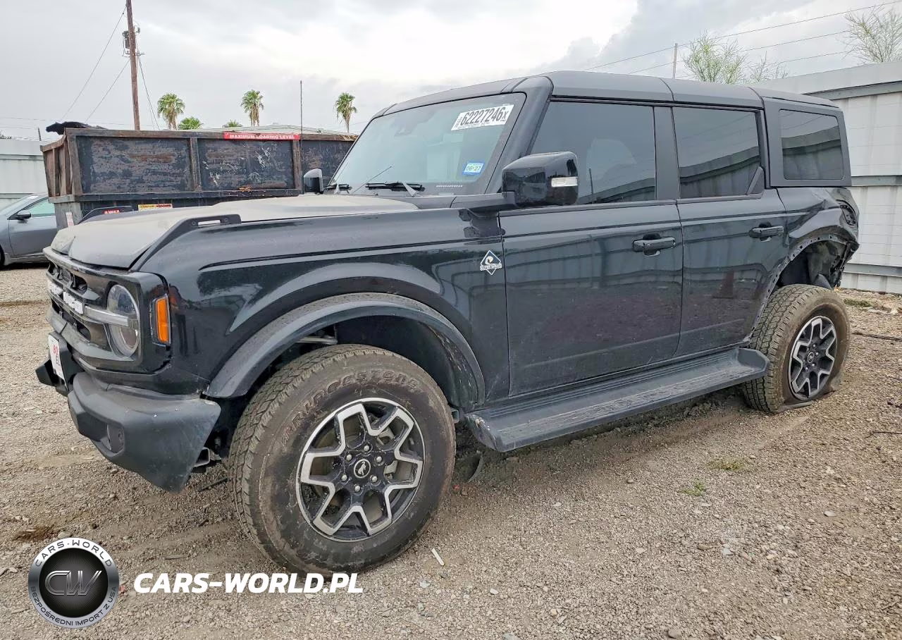 2025 Ford Bronco Outer Banks – zdjęcie 1 z 12