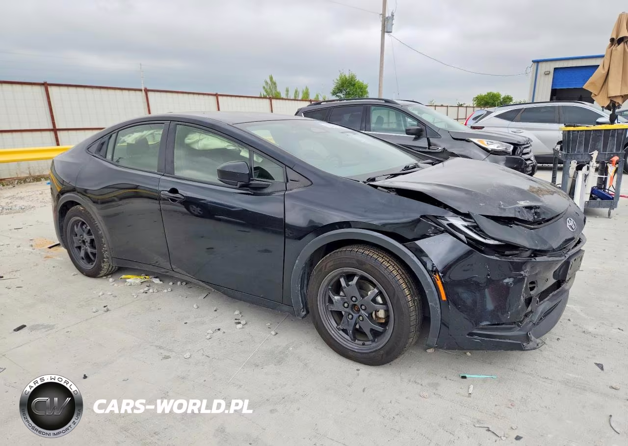 2024 Toyota Prius Le VIN:JTDACAAU2R3024511 - 4