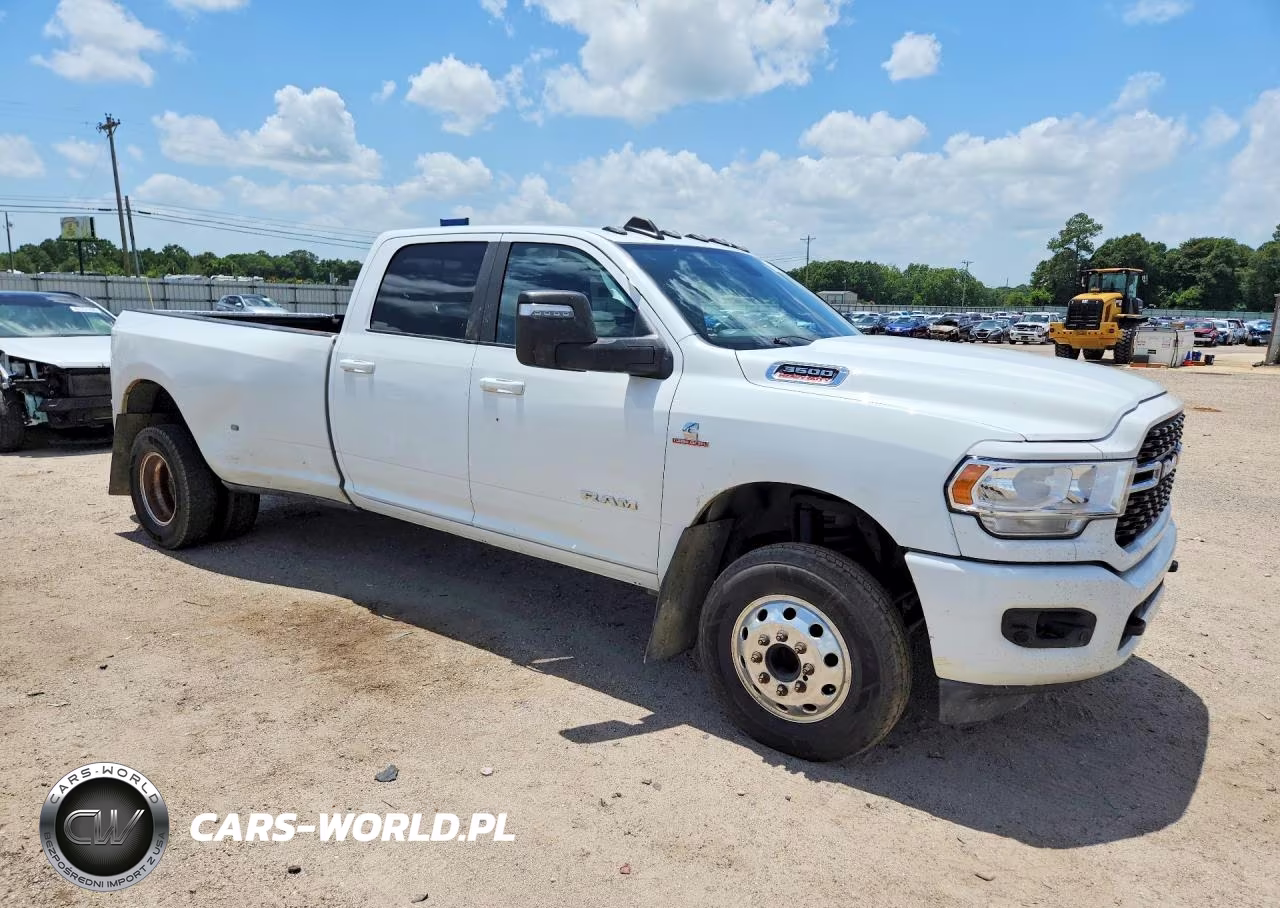 2023 Ram 3500 Big Horn VIN:3C63RRHL0PG510187 - 4
