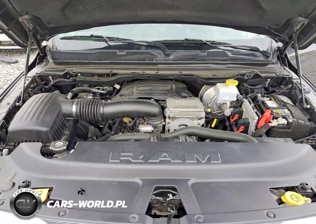 2021 Ram 1500 Laramie VIN:1C6SRFJT7MN599389 - 11