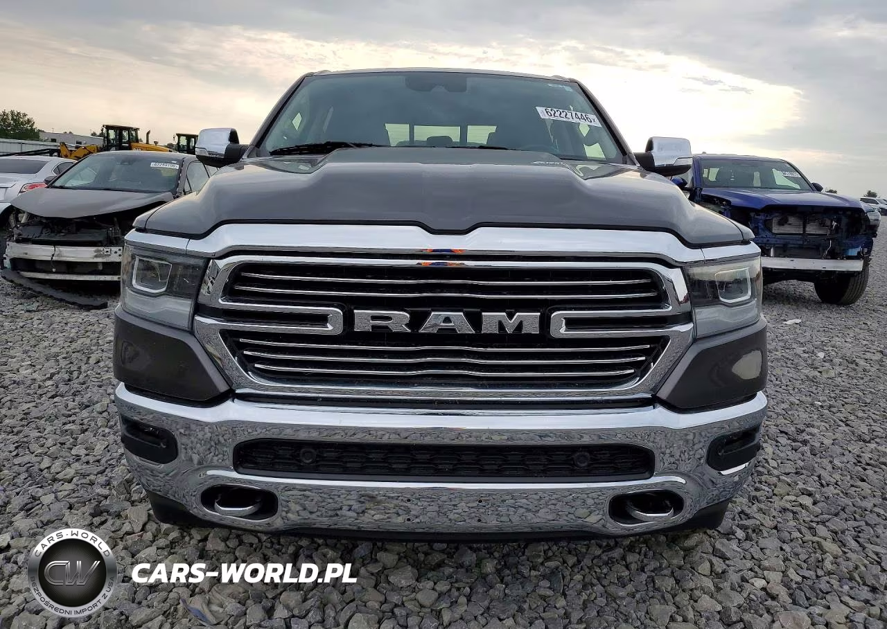 2021 Ram 1500 Laramie VIN:1C6SRFJT7MN599389 - 5