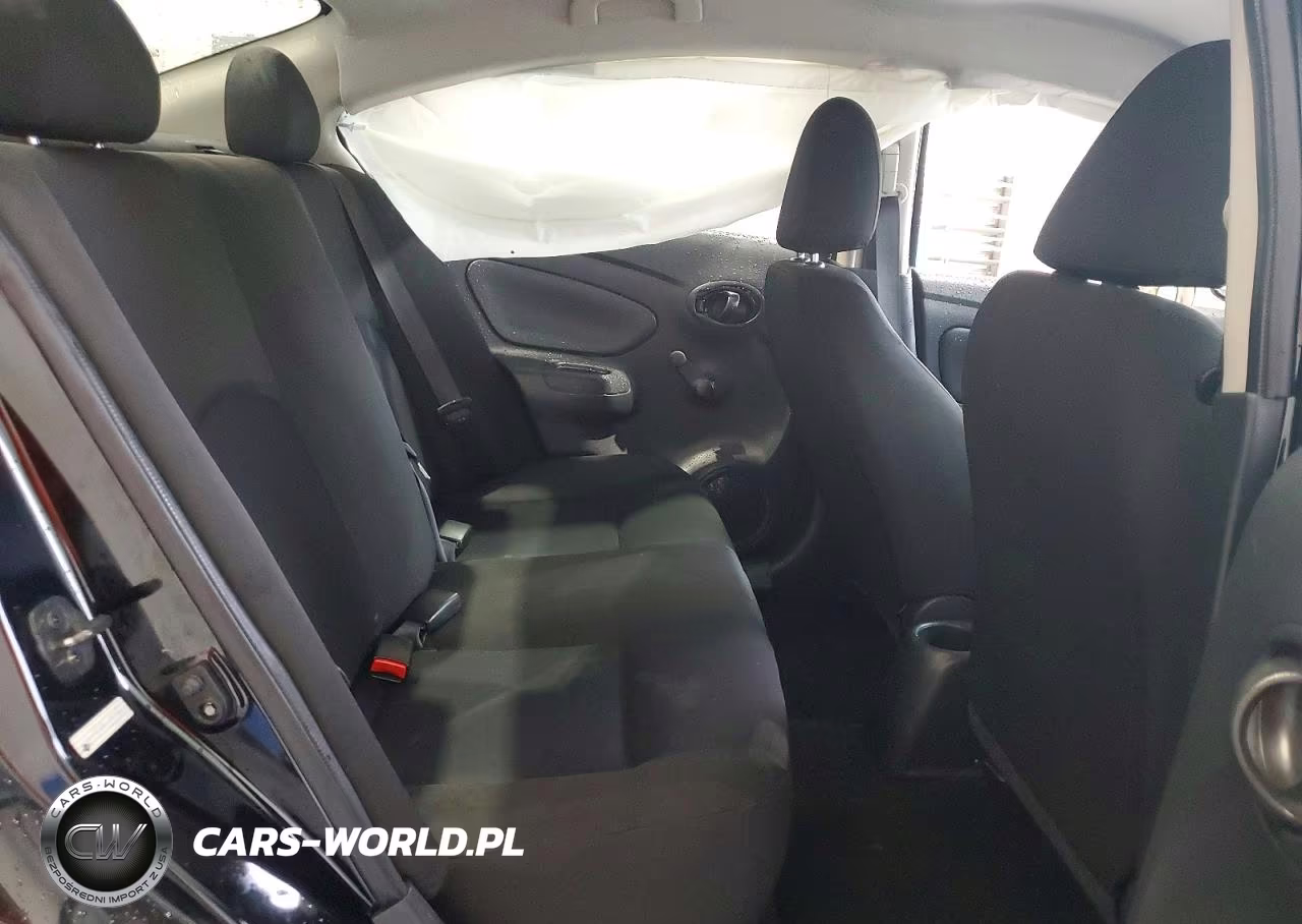 2018 Nissan Versa S Plus VIN:3N1CN7AP7JL839718 - 10