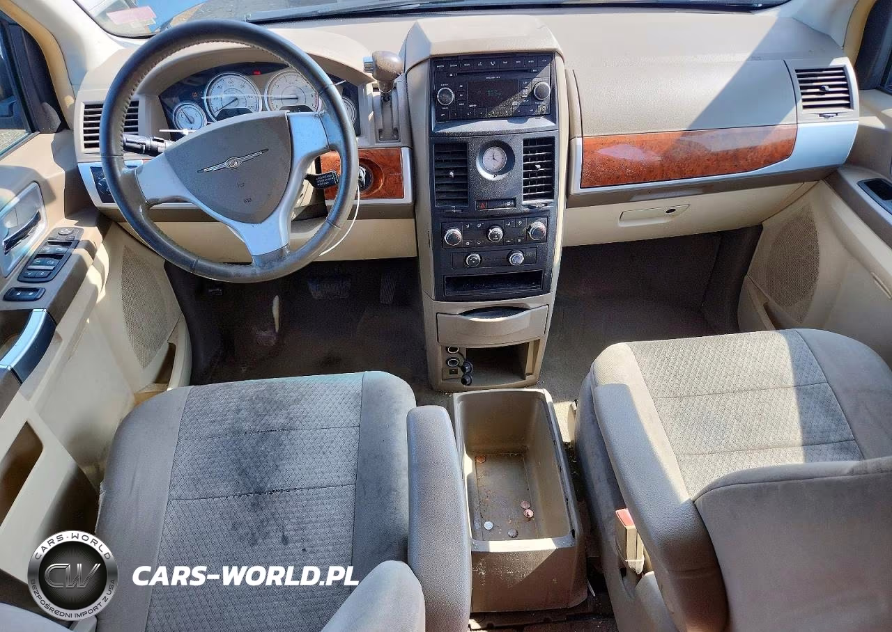 2008 Chrysler Town & Country Touring VIN:2A8HR54PX8R135557 - 8