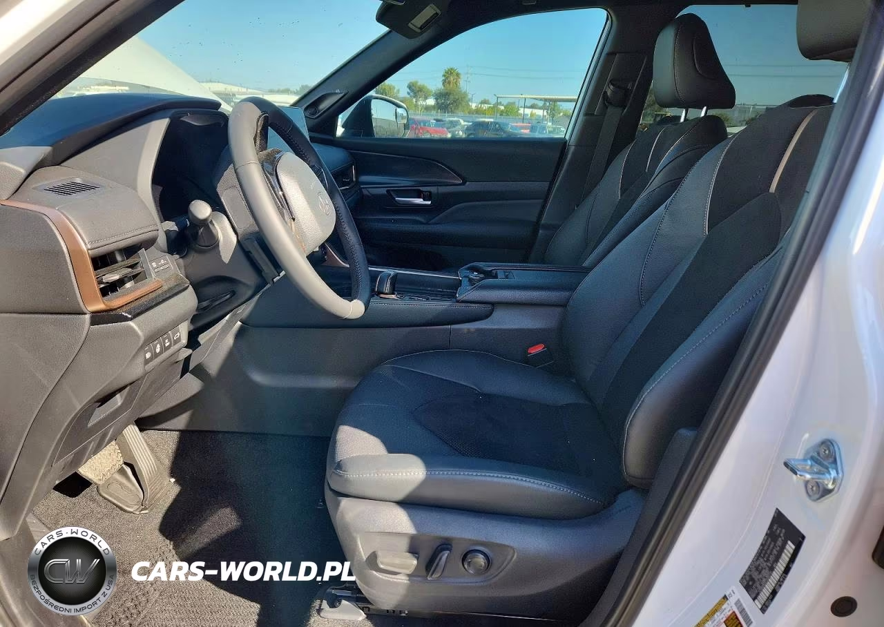 2026 Toyota Grand Highlander Hybrid Max Limited VIN:5TDADAB50TS046713 - 7