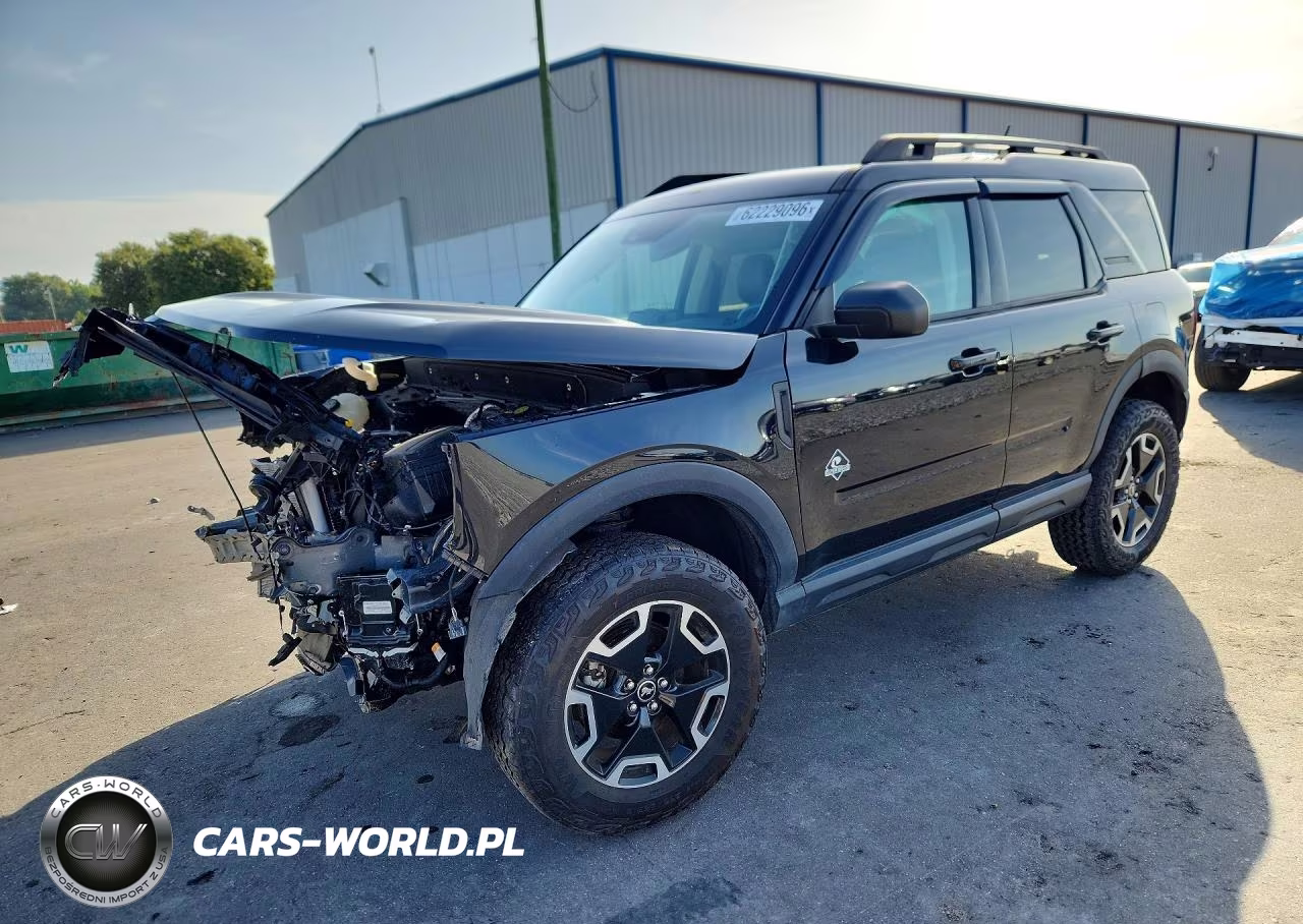 2023 Ford Bronco Sport Outer Banks – zdjęcie 1 z 13