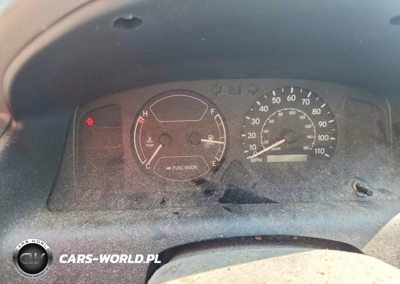 1999 Chevrolet Geo Prizm Base VIN:1Y1SK5286XZ448389 - 9
