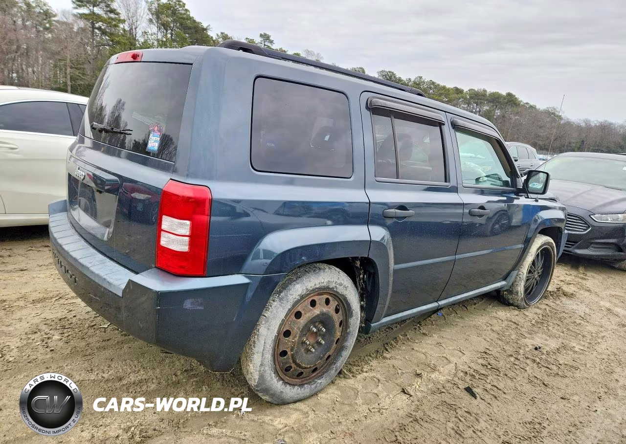 2008 Jeep Patriot Sport VIN:1J8FT28W98D544404 - 3