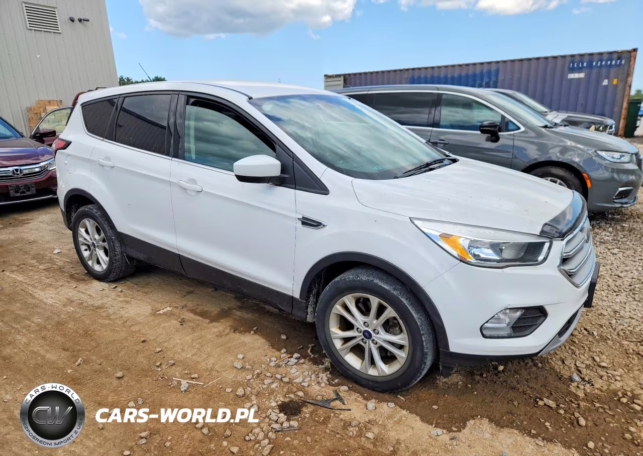 2017 Ford Escape Se VIN:1FMCU9GD0HUC32273 - 4